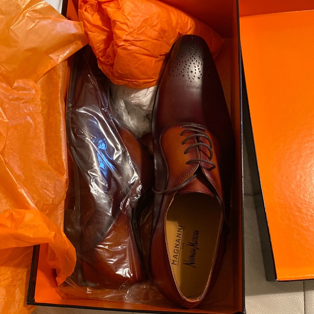 Brand New Men’s Cruz Magnanni Leather Oxfords